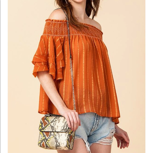 Off the Shoulder Top with Back Keyhole Detail - Picture 1 of 3